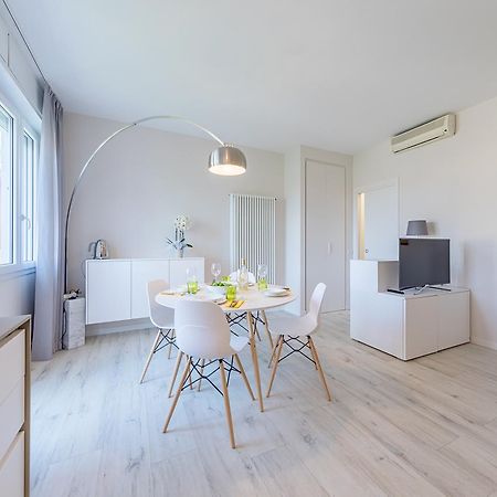 Appartamento Valeria By Wonderful Italy Sirmione Exteriör bild