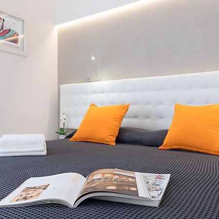 Appartamento Valeria By Wonderful Italy Sirmione Exteriör bild