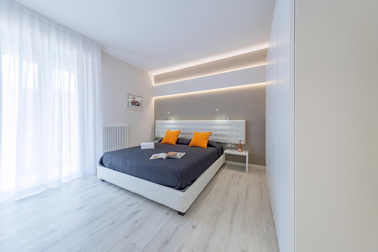 Appartamento Valeria By Wonderful Italy Sirmione Exteriör bild